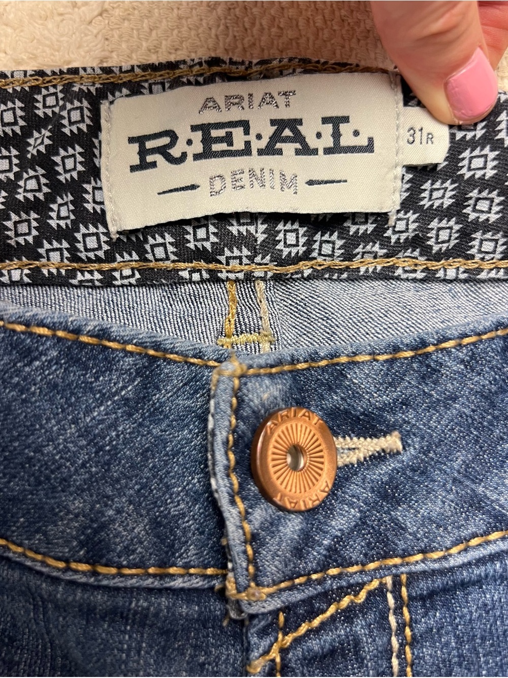 Ariat R.E.A.L. Mid Rise Straight Leg Western Jeans Thick Stitch – Size 31R - Picture 6 of 13
